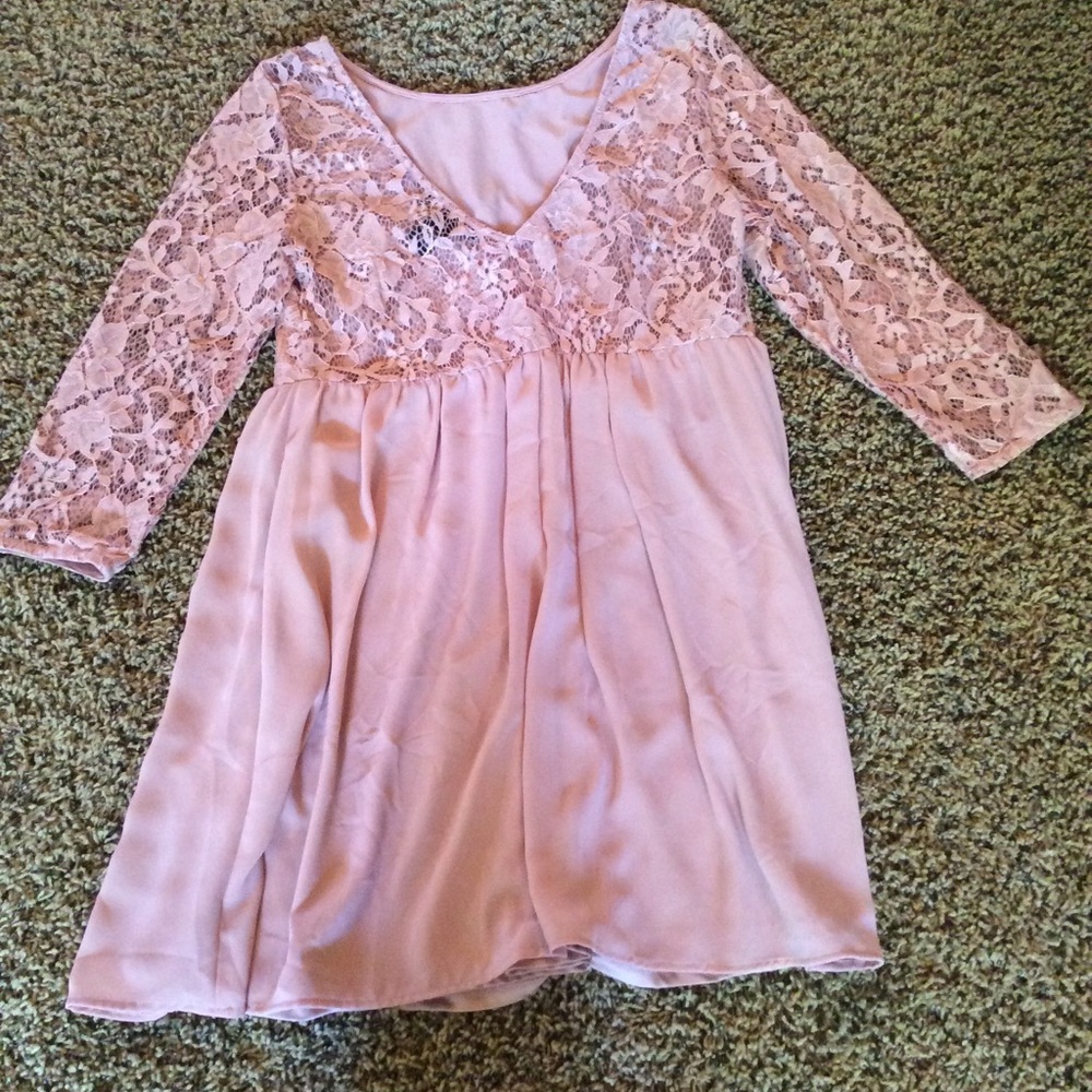 Light pink dress - Picture 2 of 3